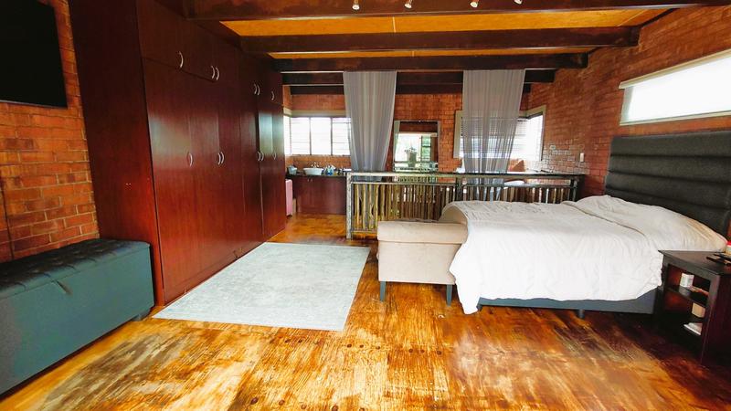 4 Bedroom Property for Sale in Pellissier Free State